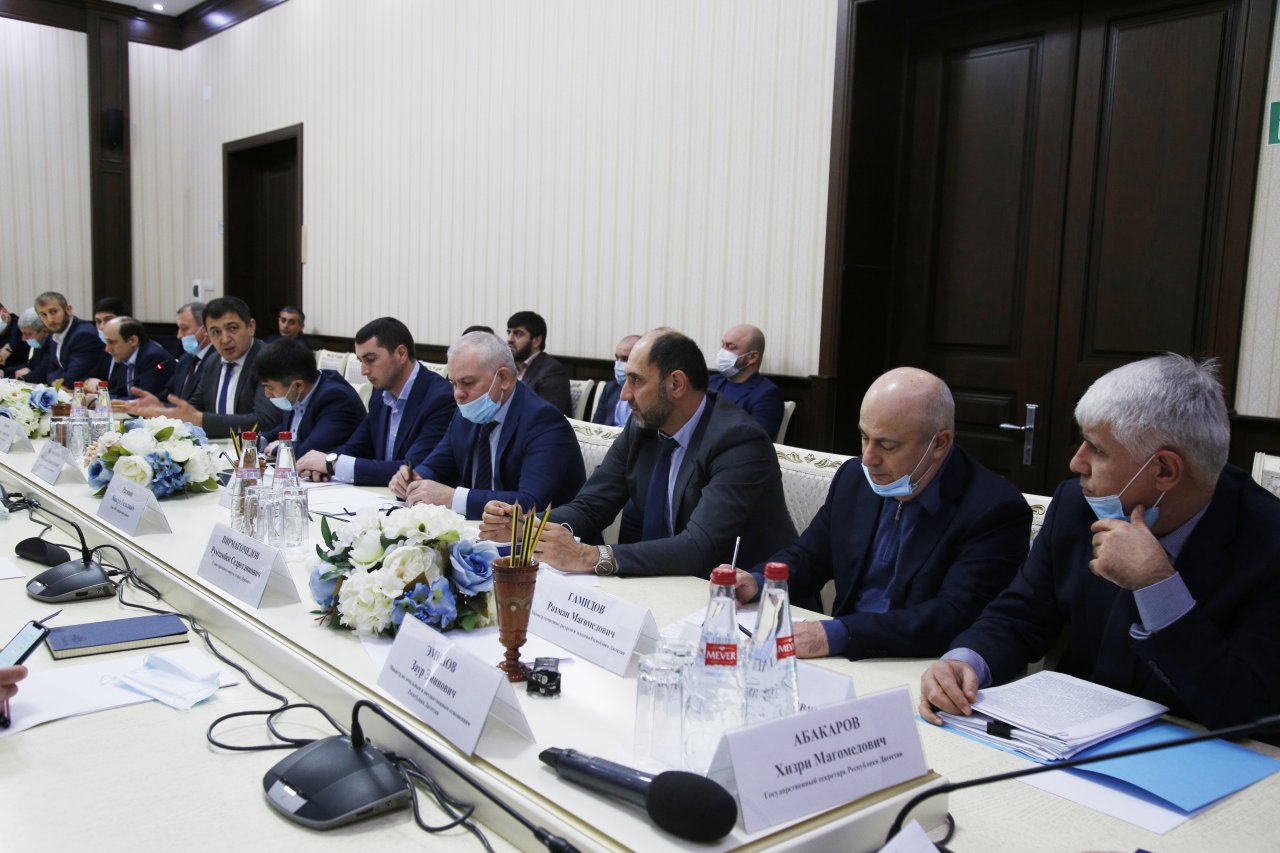 Муниципалитет отказывается. Муниципалитет отказывается. Новосибирск центр города горсовет. Региональный оператор в дагестане. Управление земельными ресурсами республики карелия варкауса 3.