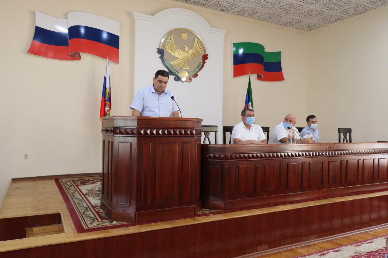 Е Даг правительство.