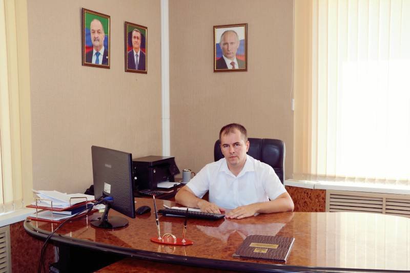 Исламов Арсен Асалиевич И.о. начальника Финансового Управления